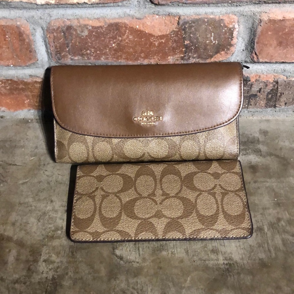 Coach Wallet & FREE Checkbook Cover